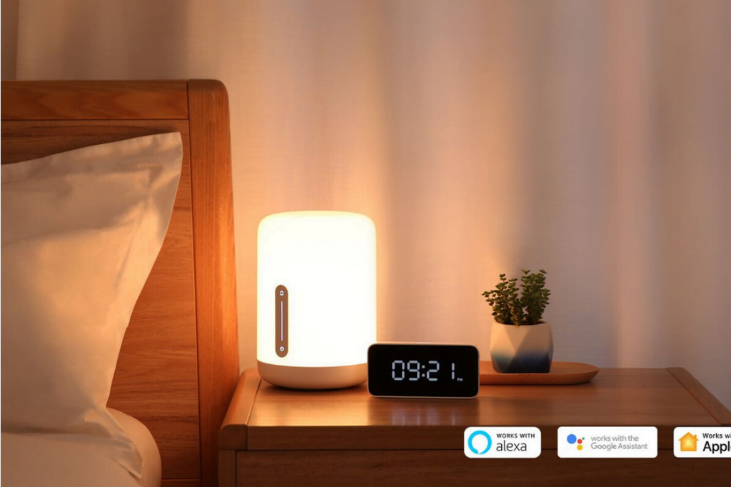 Discover the Xiaomi Mi Bedside Lamp 2, an innovative wake-up light and bedside lamp. Enhance your mornings with gentle illumination.