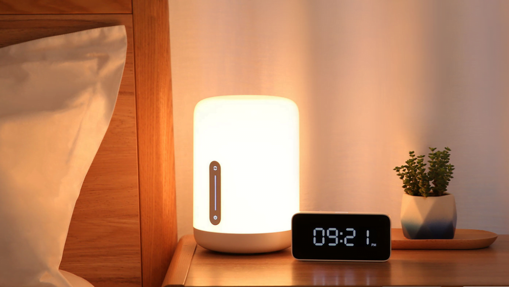 Xiaomi Mi Bedside Lamp 2: Your Sunrise on the Nightstand