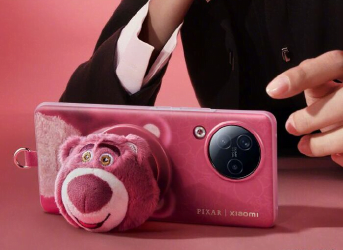 Xiaomi Civi 3 Disney Strawberry Bear Edition: A Marvel of Design and Technology