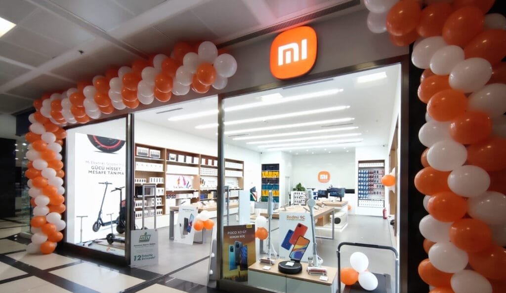 Xiaomi is experiencing substantial growth in the global smartphone market 2024, with a 15% increase in shipments.