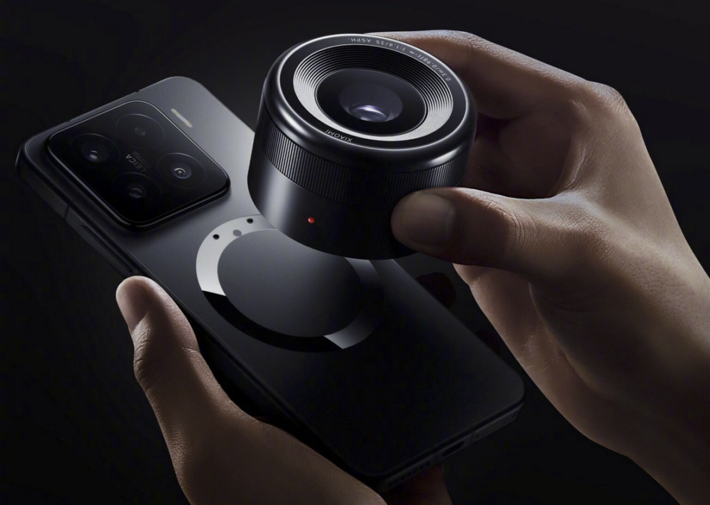 Xiaomi's modular smartphone lens system combines cutting-edge technology with user-friendly design, revolutionizing mobile photography.