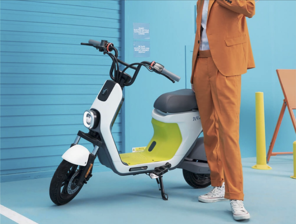 Discover Xiaomi’s latest electric bike, the Ninebot C30, priced at just 3,599 yuan (~$514). Compact, lightweight, and license-free, it’s perfect for city riders. Learn more about this affordable e-bike and its features.

