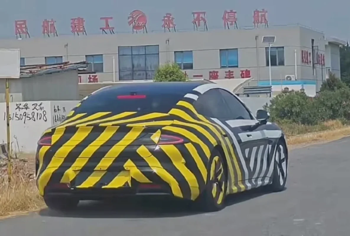 Xiaomi SU7L
