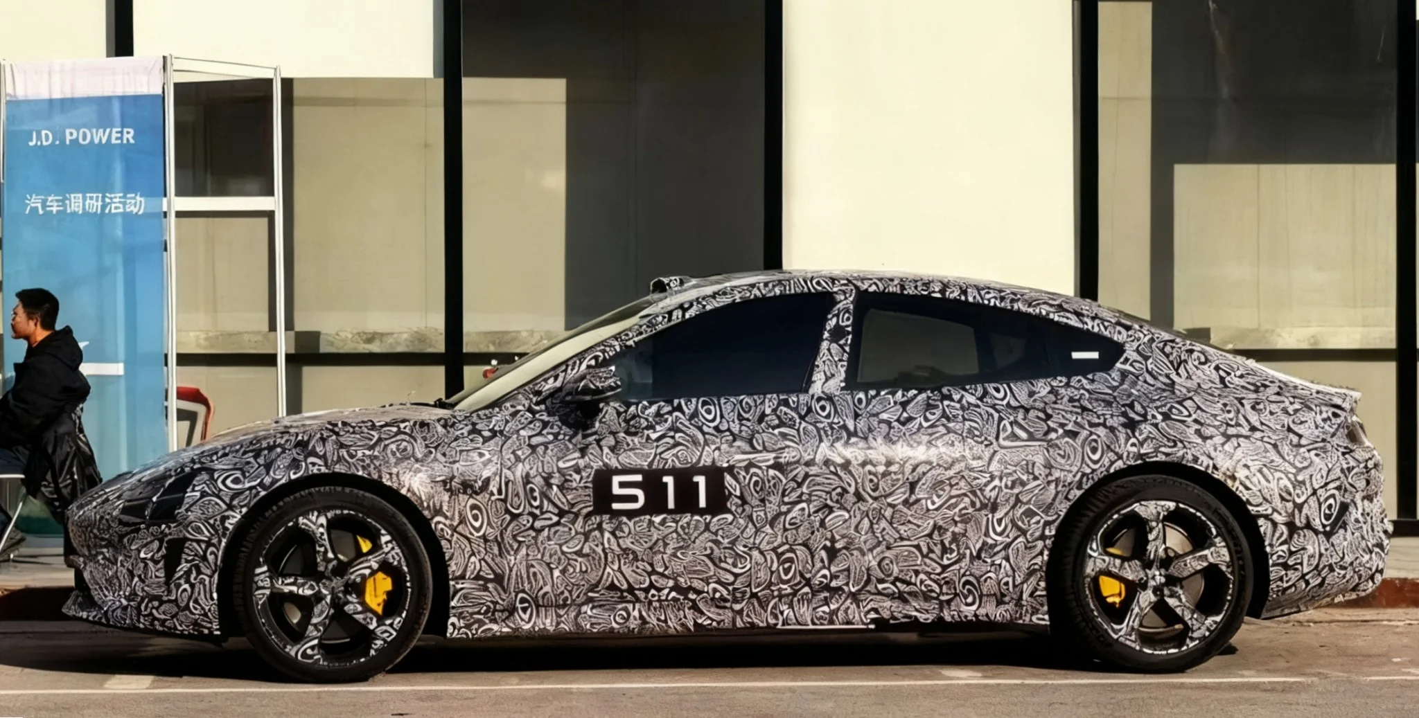 Xiaomi SU7 revamped - aspecto frontal